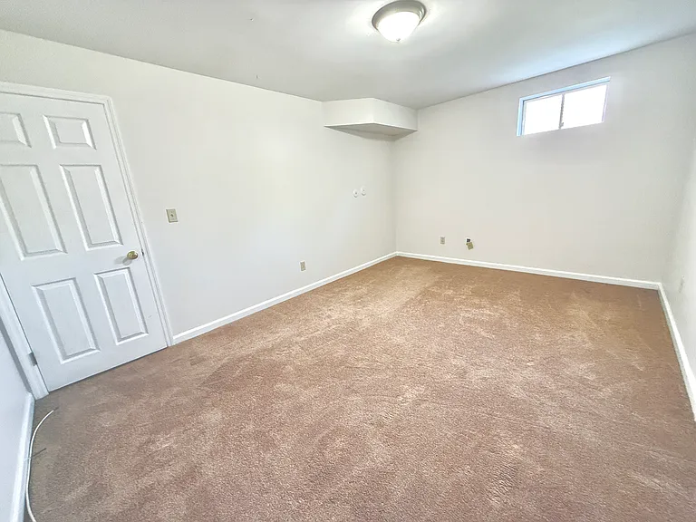 415 Harby Dr — Photo 21