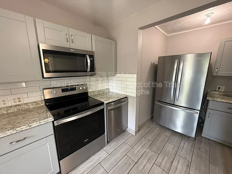 1003 W Wendover Ave — Photo 5