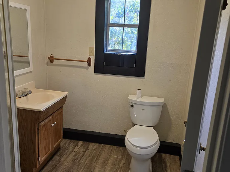 2423 N McDonough Rd #B — Photo 6