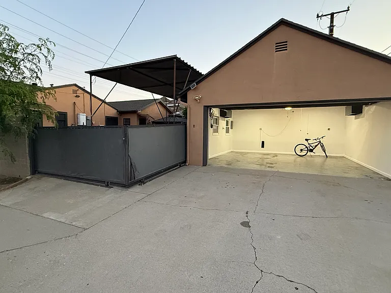 10257 Olive St — Photo 64
