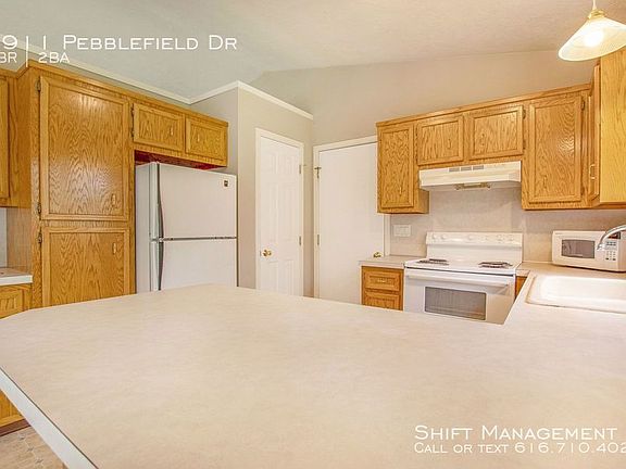 4th image of 3911 Pebblefield Dr