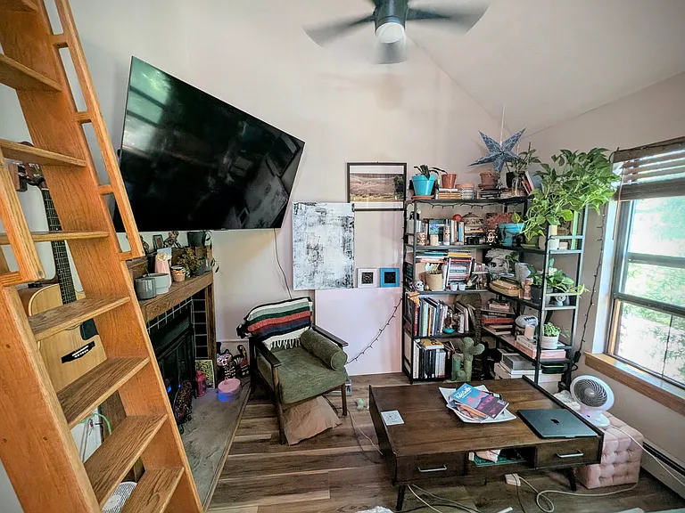 3025 Broadway St #29 — Photo 3