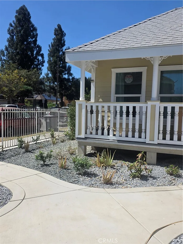 2 bed, 800 sqft, $2,800 — Photo 4