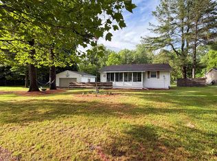 1079 W Moore Rd, Saginaw, MI 48601