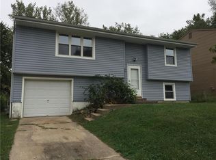4811 N Tullis Dr, Kansas City, MO 64119