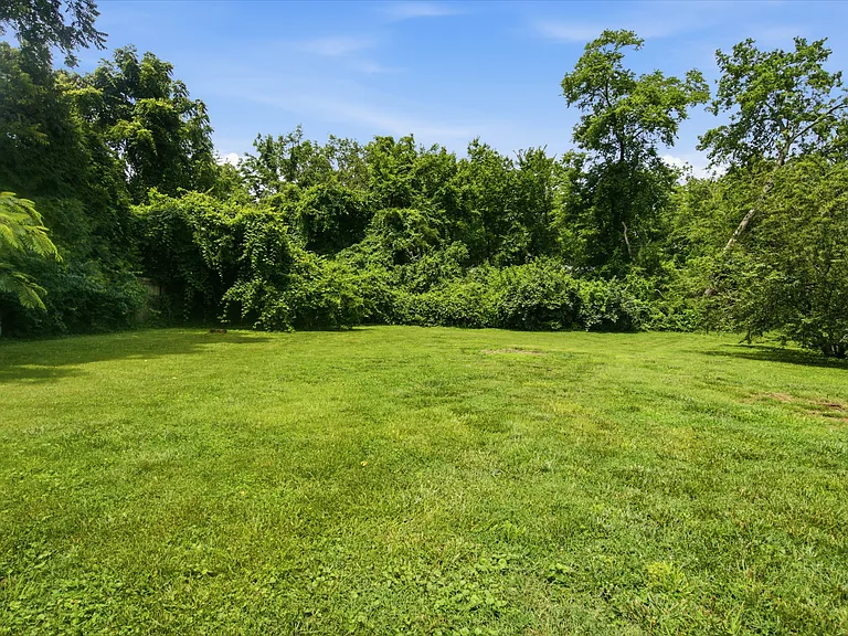 4207 Glynda Dr — Photo 32