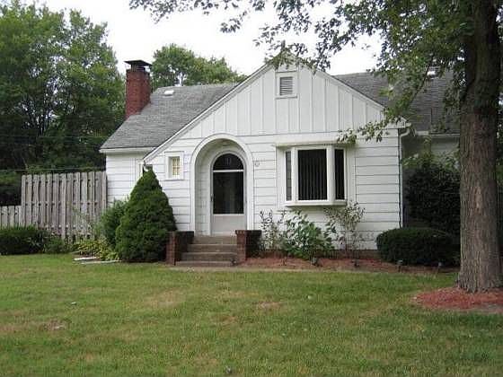 1st image of 1820 S 31st St