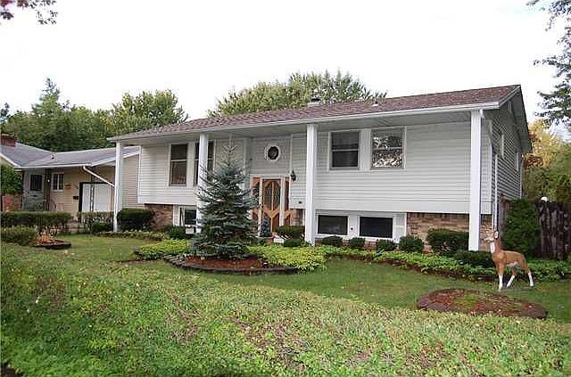 1st image of 146 Greenfield Dr