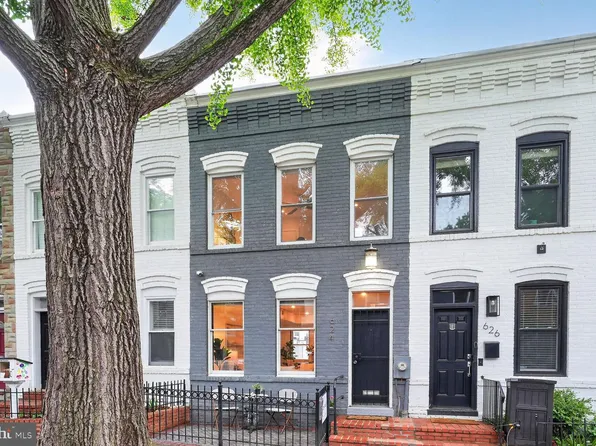 624 14th Pl NE, Washington, DC 20002