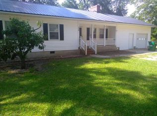 104 S Broad St, Williamston, NC 27892
