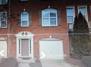 4017 Edgecomb Dr, Roswell, GA 30075