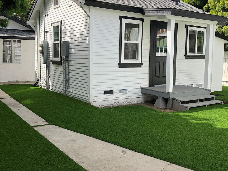 Fully Remodeled Studio PLUS Detached Private Home Office/Bonus Room in Rear Structure