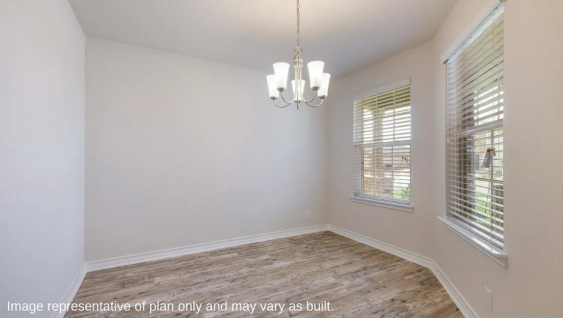 4 bed, 2.5 bath, 2323 sqft, $2,100 — Photo 3