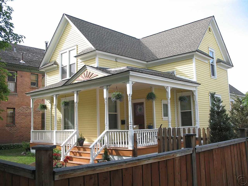 1st image of 307 N 2nd St W