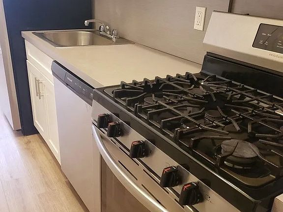 2nd image of 1485 Shore Pkwy APT 3D