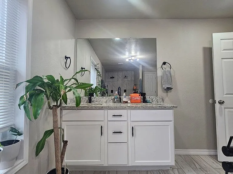 1408 Westway Dr — Photo 9