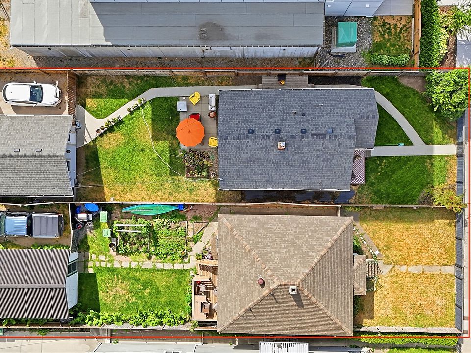 1st image of 615 Clement Ave