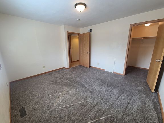 3rd image of 219 S Chambers Ave APT 3