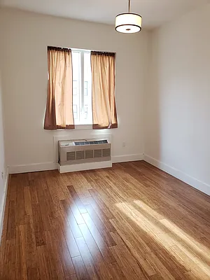 Rented by HFF Realty LLC | media 32