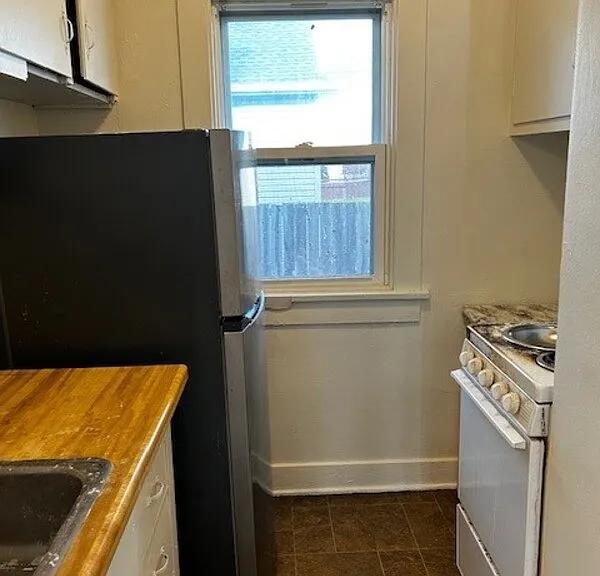 1002 N 13th Street 1302 Wisconsin Ave — Photo 7