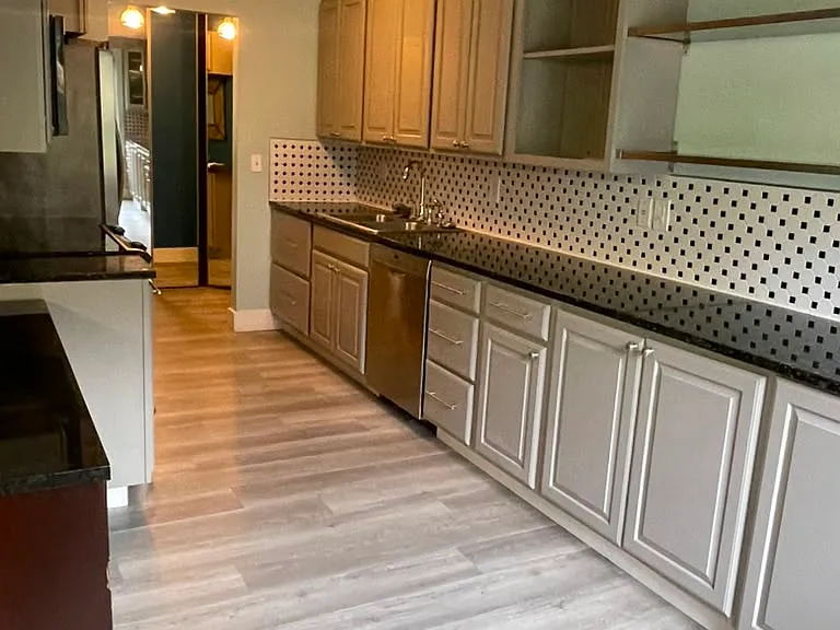 6415 York Ave S #100 — Photo 4