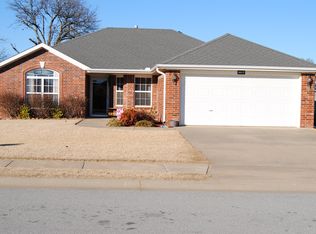 1017 Applewood Cir, Centerton, AR 72719