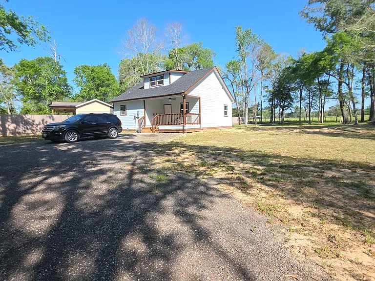 183 Charlie Pride Dr — Photo 1