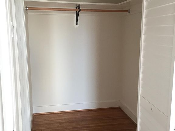 3rd image of 1000 Powell St APT 57