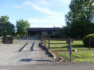 347 H St, Clinton, AR 72031