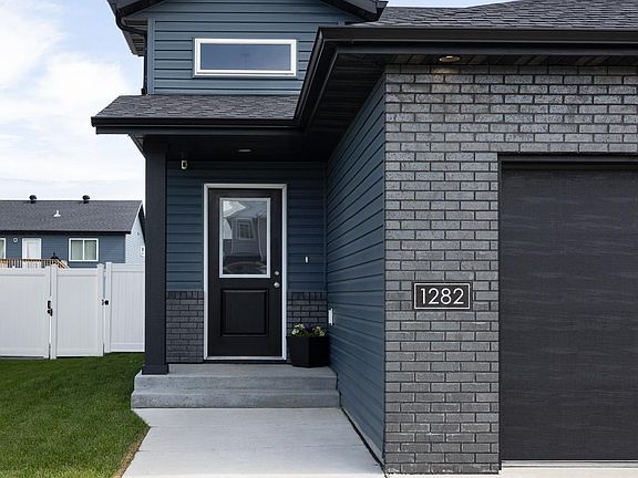 2nd image of 1282 Rachel Dr W