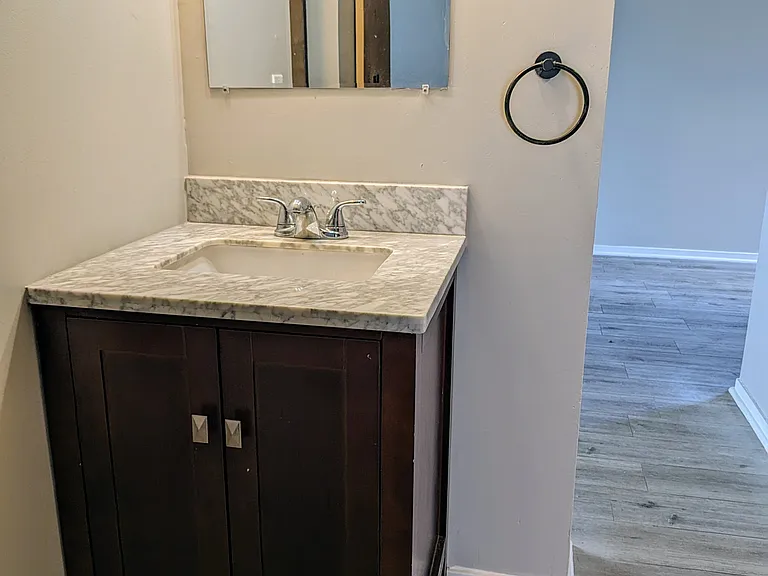 1330 F St #9 — Photo 4
