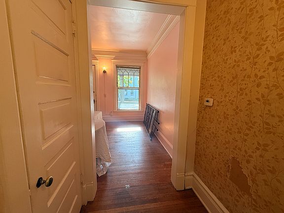 5th image of 106 Prospect Ave SE #7