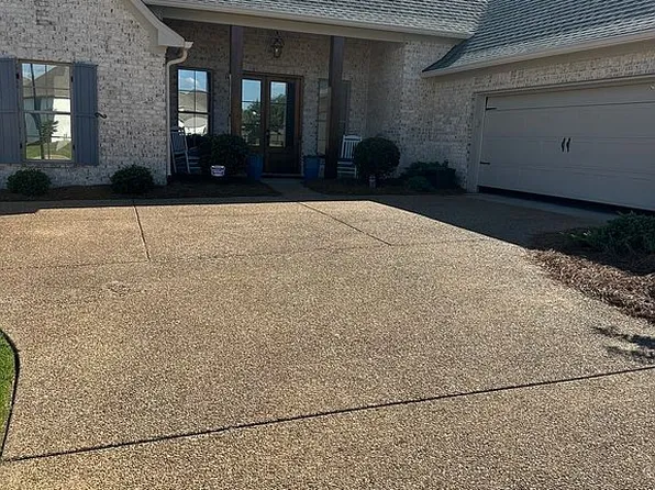122 Amethyst Dr, Brandon, MS 39047
