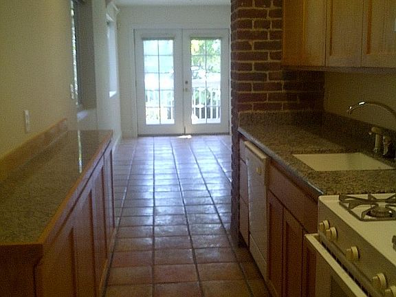 5th image of 231A Dorland St