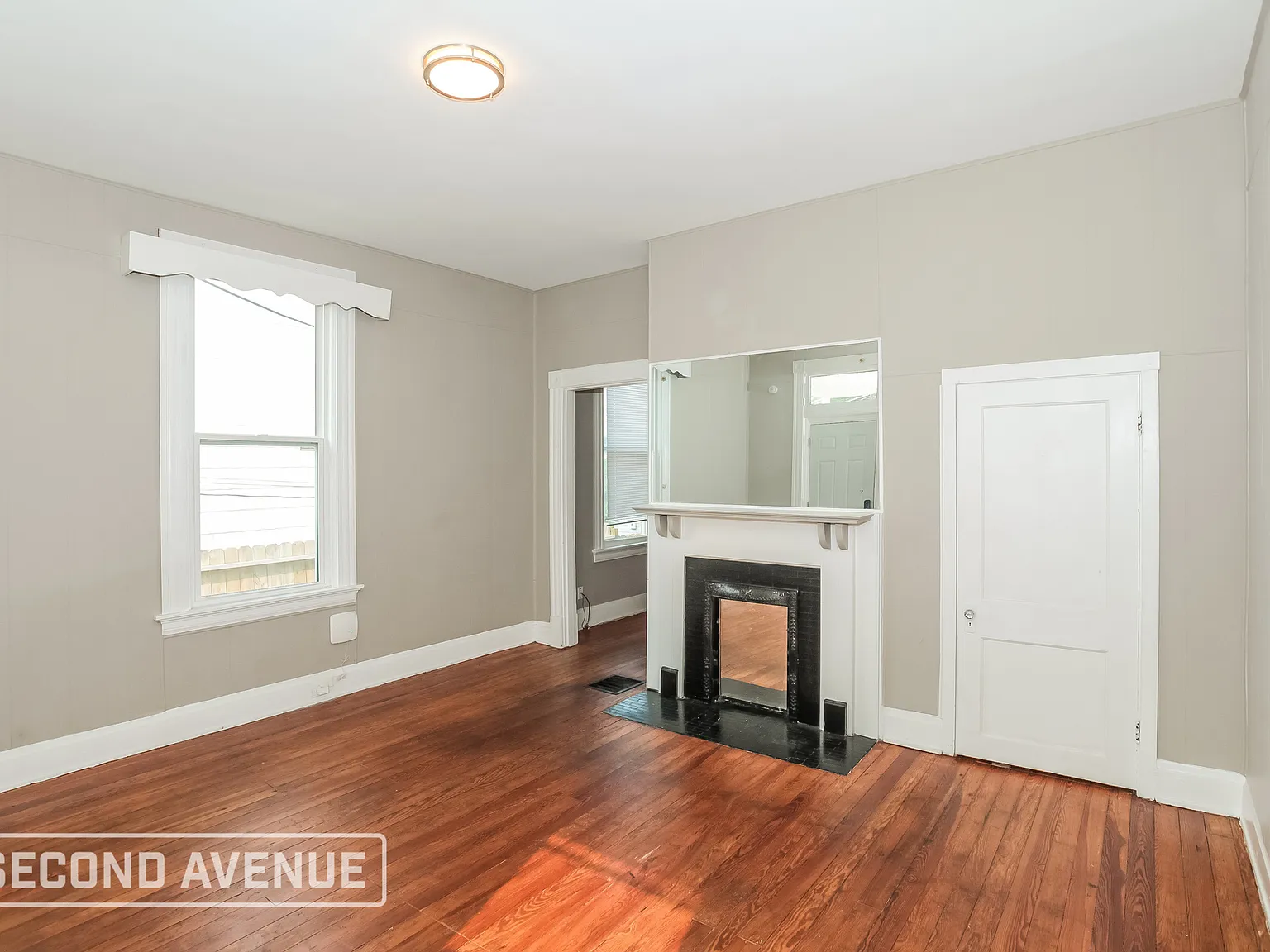 3 bed, 1.0 bath, 1411 sqft, $1,325 — Photo 3