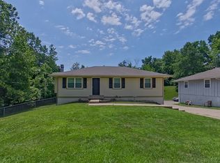 1705 Vilas St, Leavenworth, KS 66048