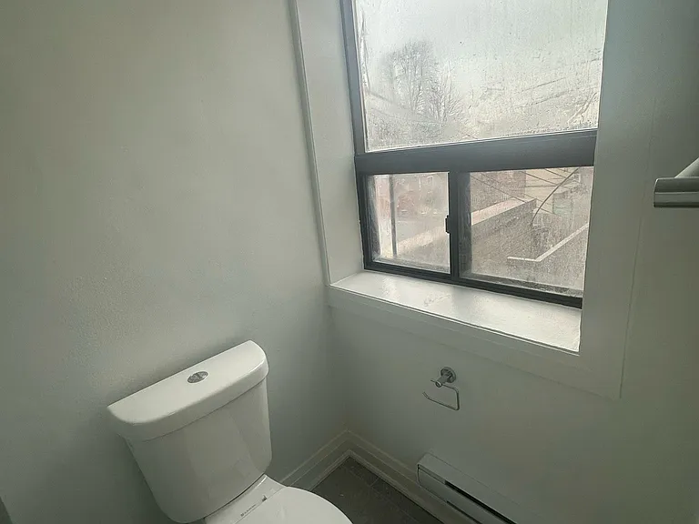 1710 Saint Clair Ave W #2 — Photo 19