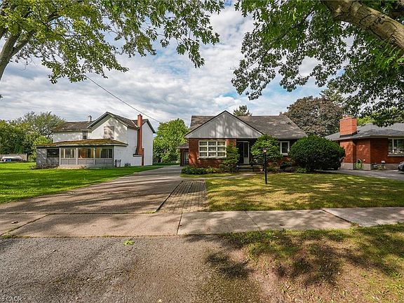 2nd image of 5049 Portage Rd