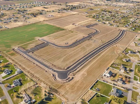 L6b8 146 N, Rigby, ID 83442