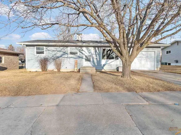 1817 7th Ave, Belle Fourche, SD 57717
