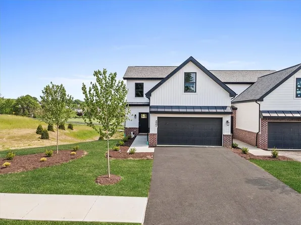 229 Hanover Ln, Chartiers, PA 15342