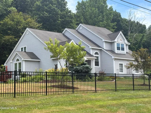 4 Cranston Road, Troy, NY 12180