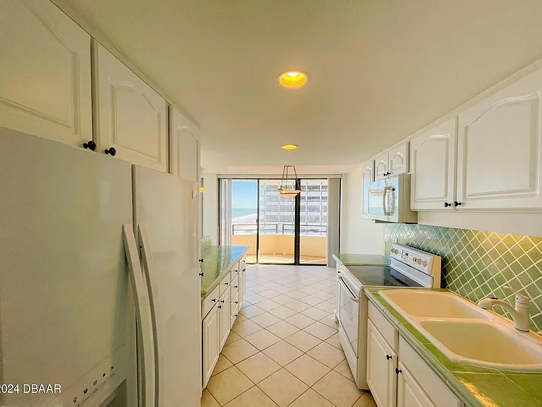 2900 N Atlantic Ave #702 — Photo 26