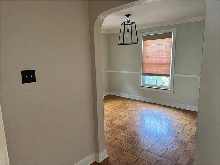 633 Crystal Dr — Photo 6