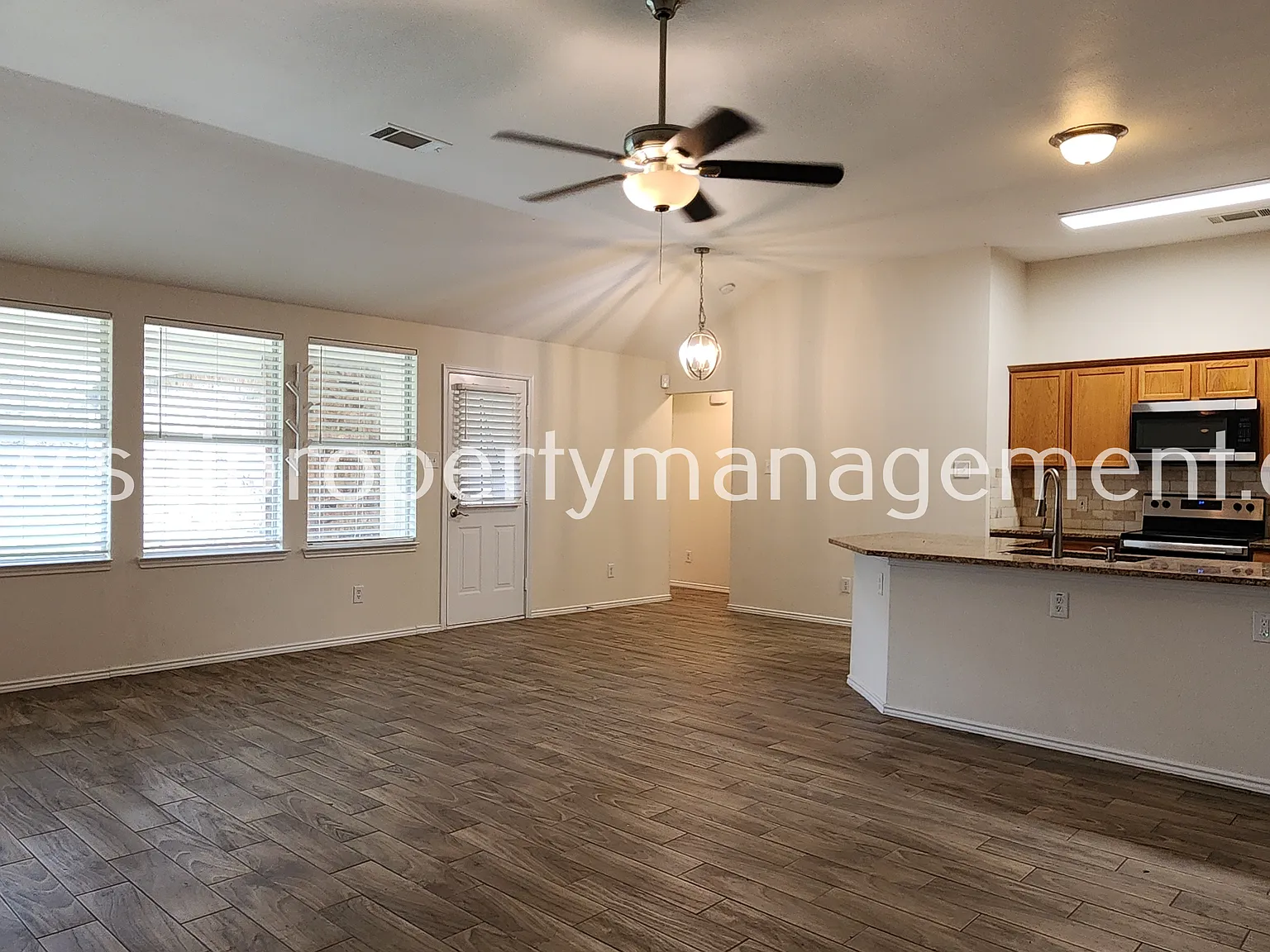 Home in Presidents Point McKinney! — Photo 4