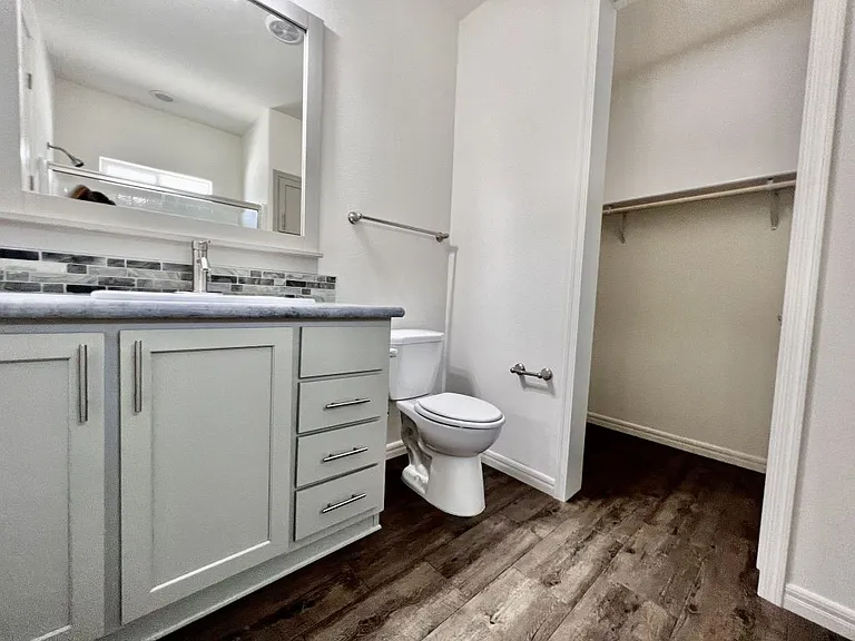 2206 S Ellsworth Rd #3B — Photo 13