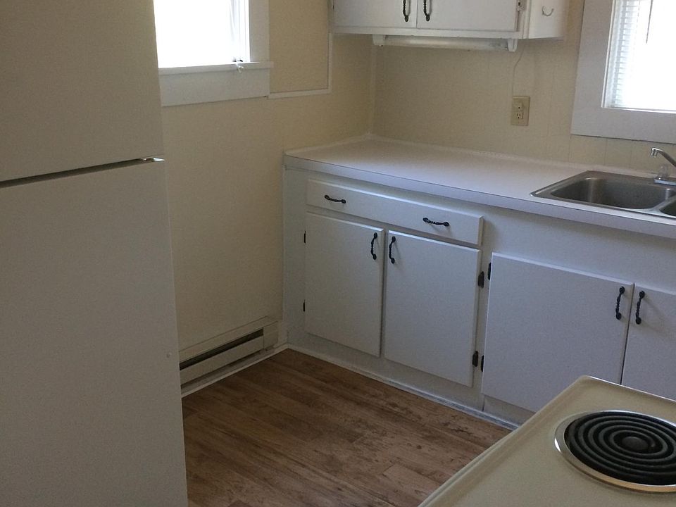2nd image of 410 S Pine St