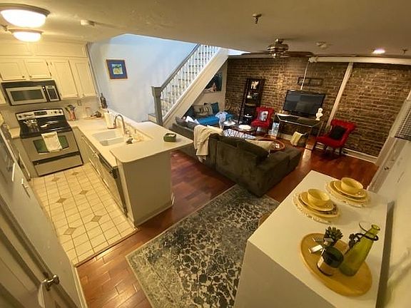 2nd image of 101 W Jackson Ave APT 3
