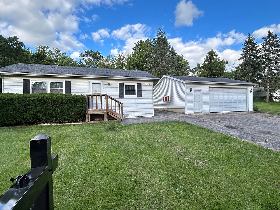 1st image of 40231 N Dell Dr
