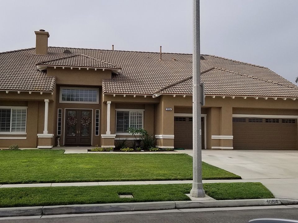 1st image of 1084 La Vaughn Cir